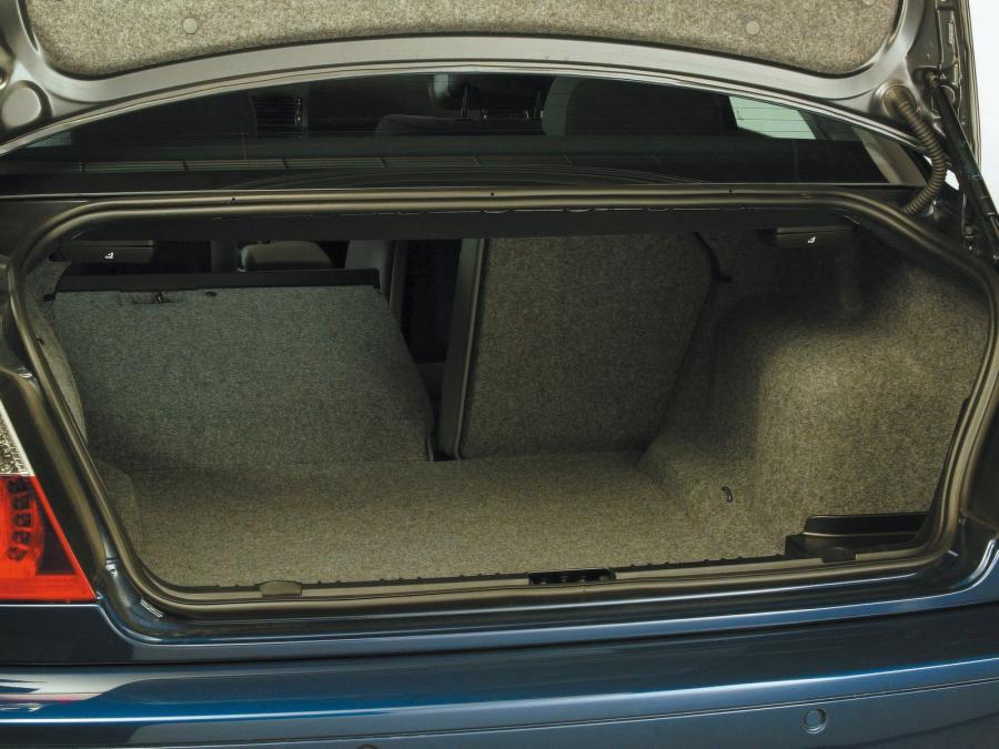  BMW 320Cd Coupe 2003 года  (фото 3 из 13)